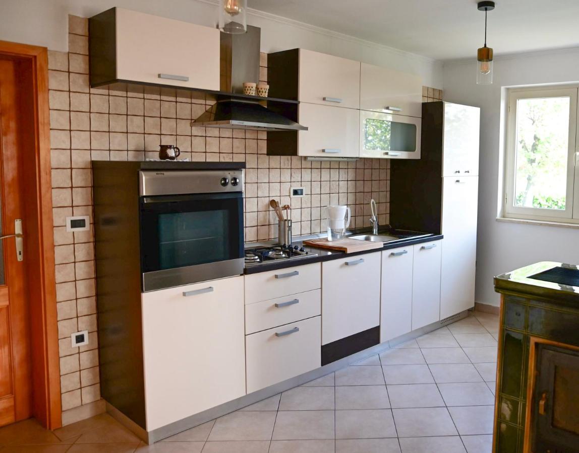 Kaštelir Apartment Laetitia מראה חיצוני תמונה